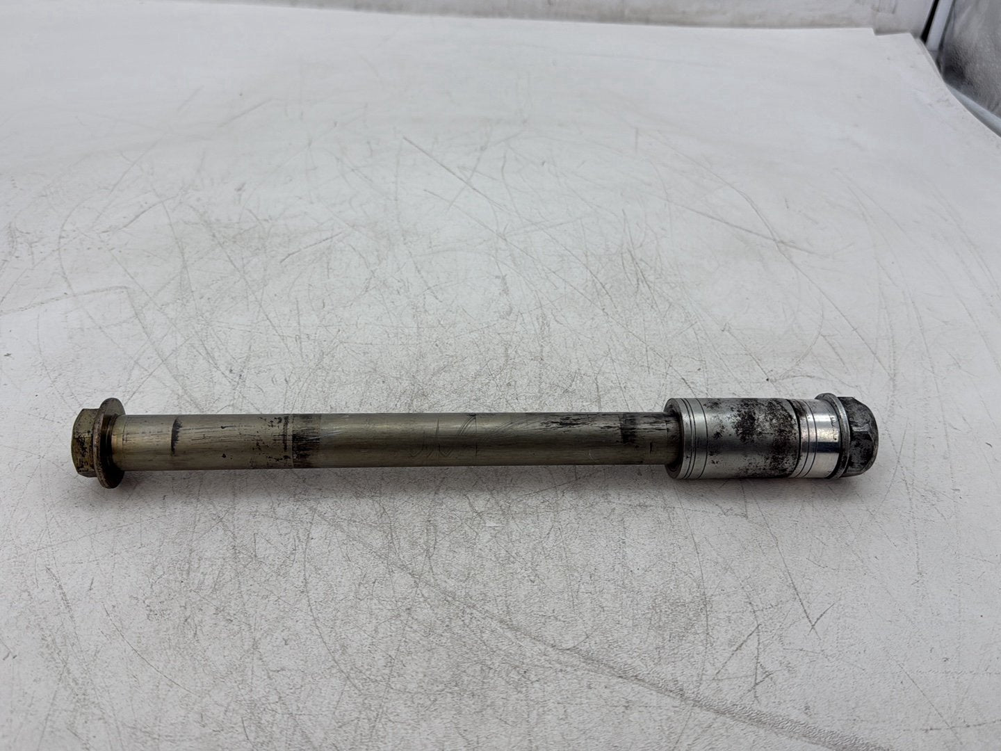 2010 Harley Dyna Fat Bob FXDF OEM Rear Wheel Axle Bolt Shaft