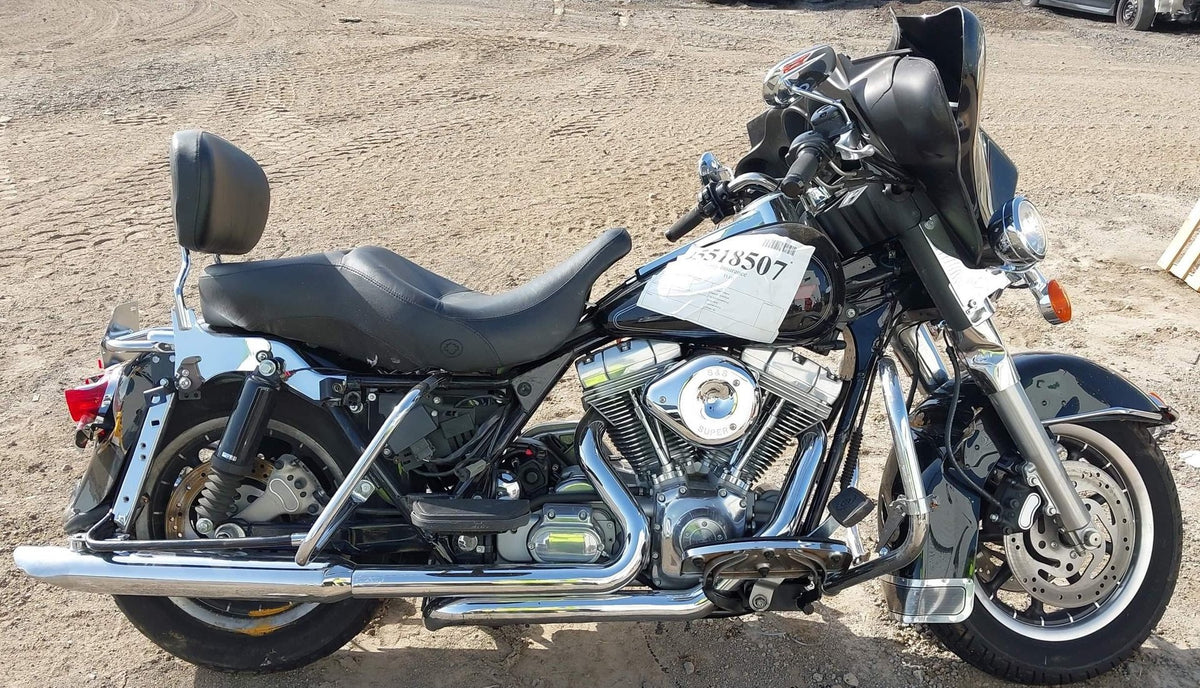 1999-2006 Harley-Davidson Electra Glide FLHT Touring