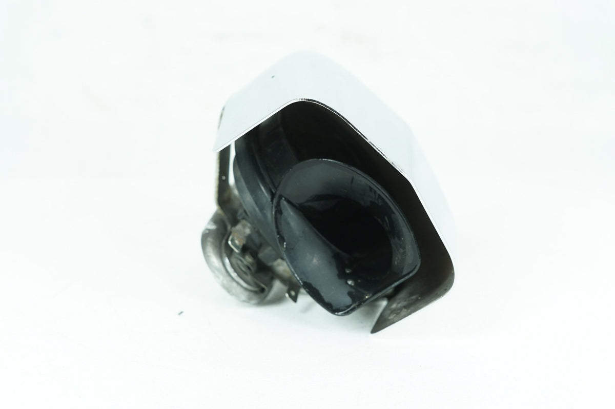 2003 Harley Softail FLSTC Heritage Classic OEM Horn Signal Klaxon Chrome Cover