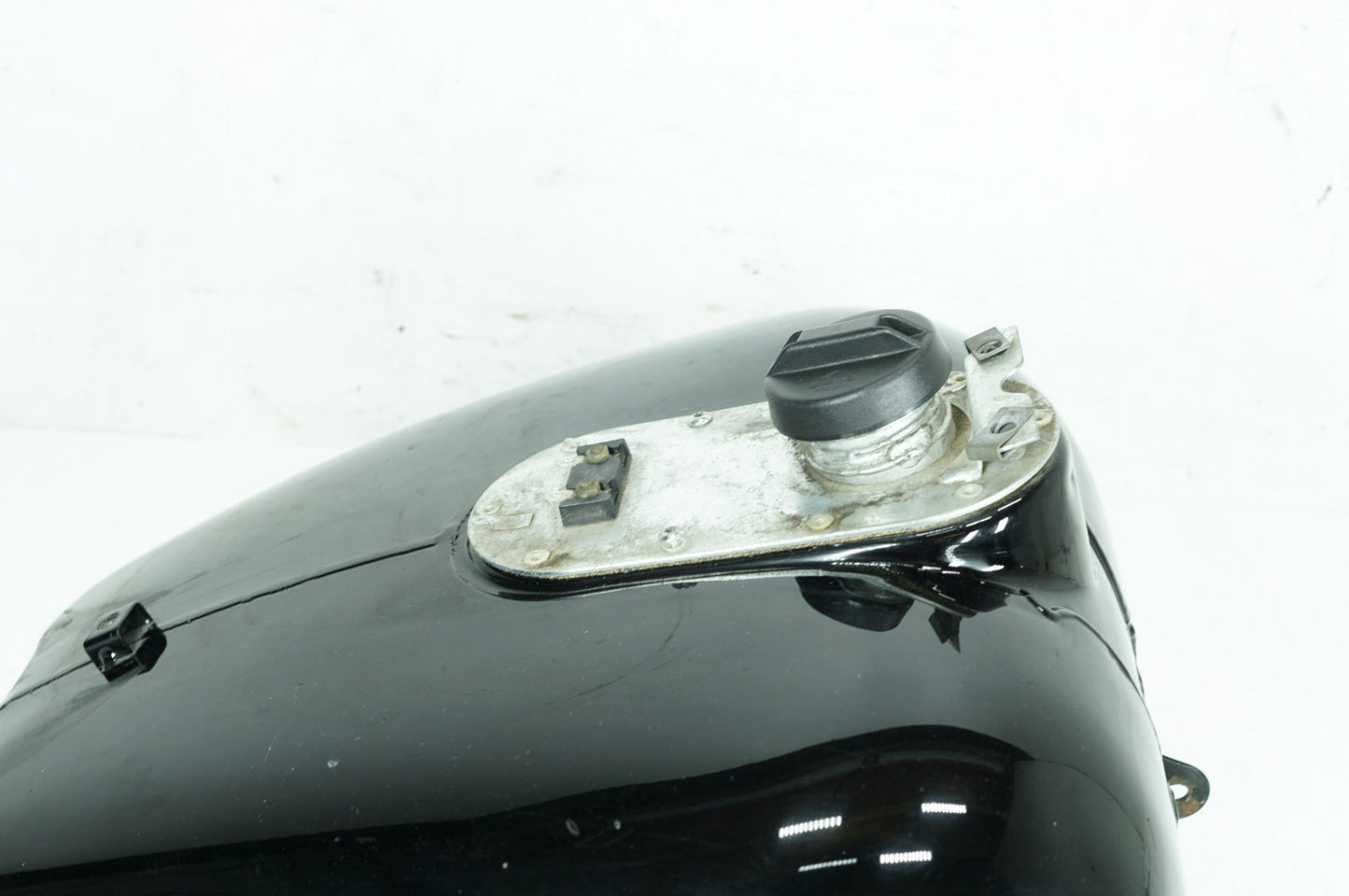 1984 - 1998 Harley-Davidson Touring Electra Glide Ultra Fuel Gas Tank Gasoline Reservoir  	61356-97A