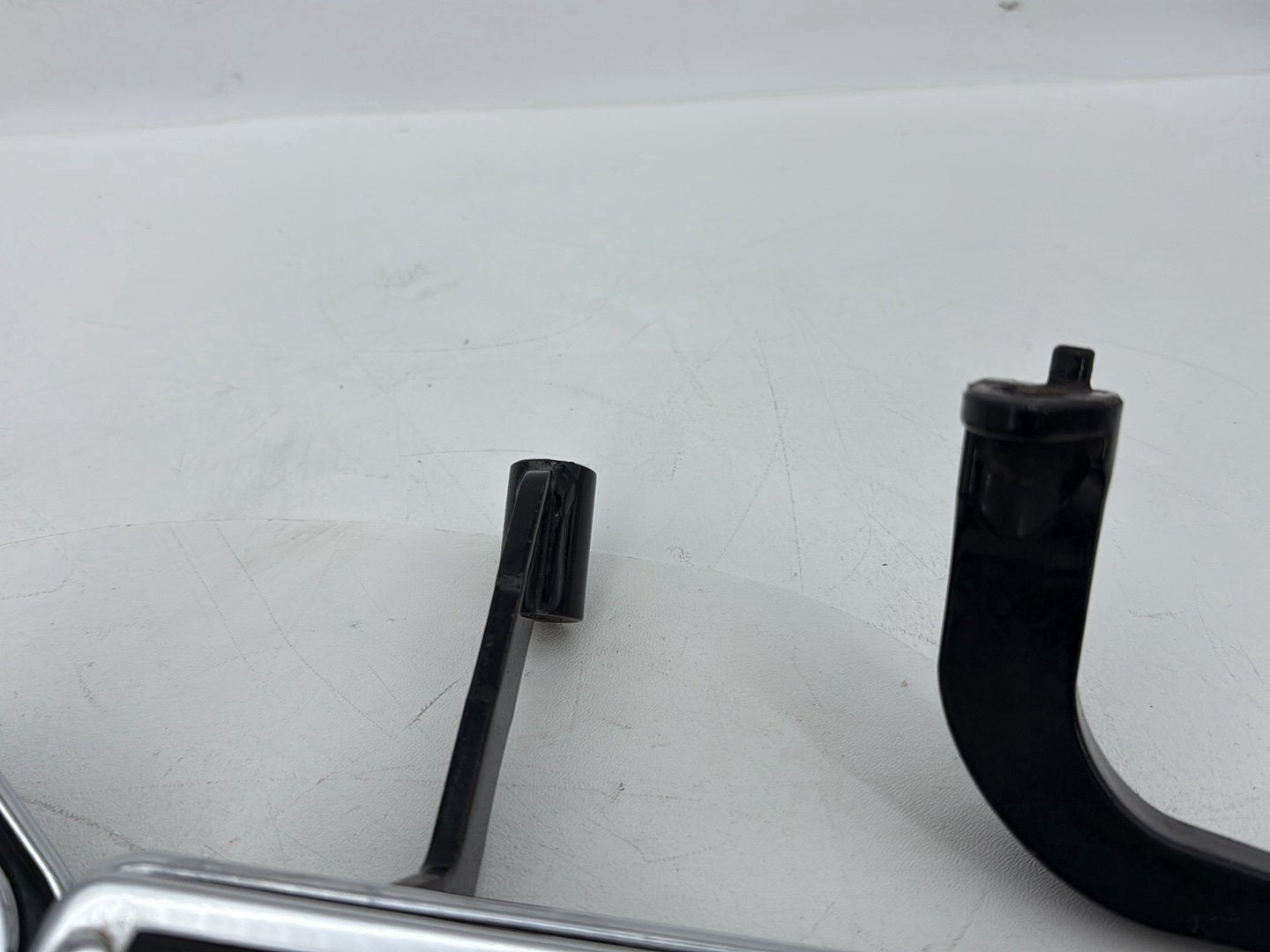 2007 - 2011 Harley-Davidson Touring Electra Glide Ultra Left Right Driver & Pass Floorboard Foot Rest 50621-06