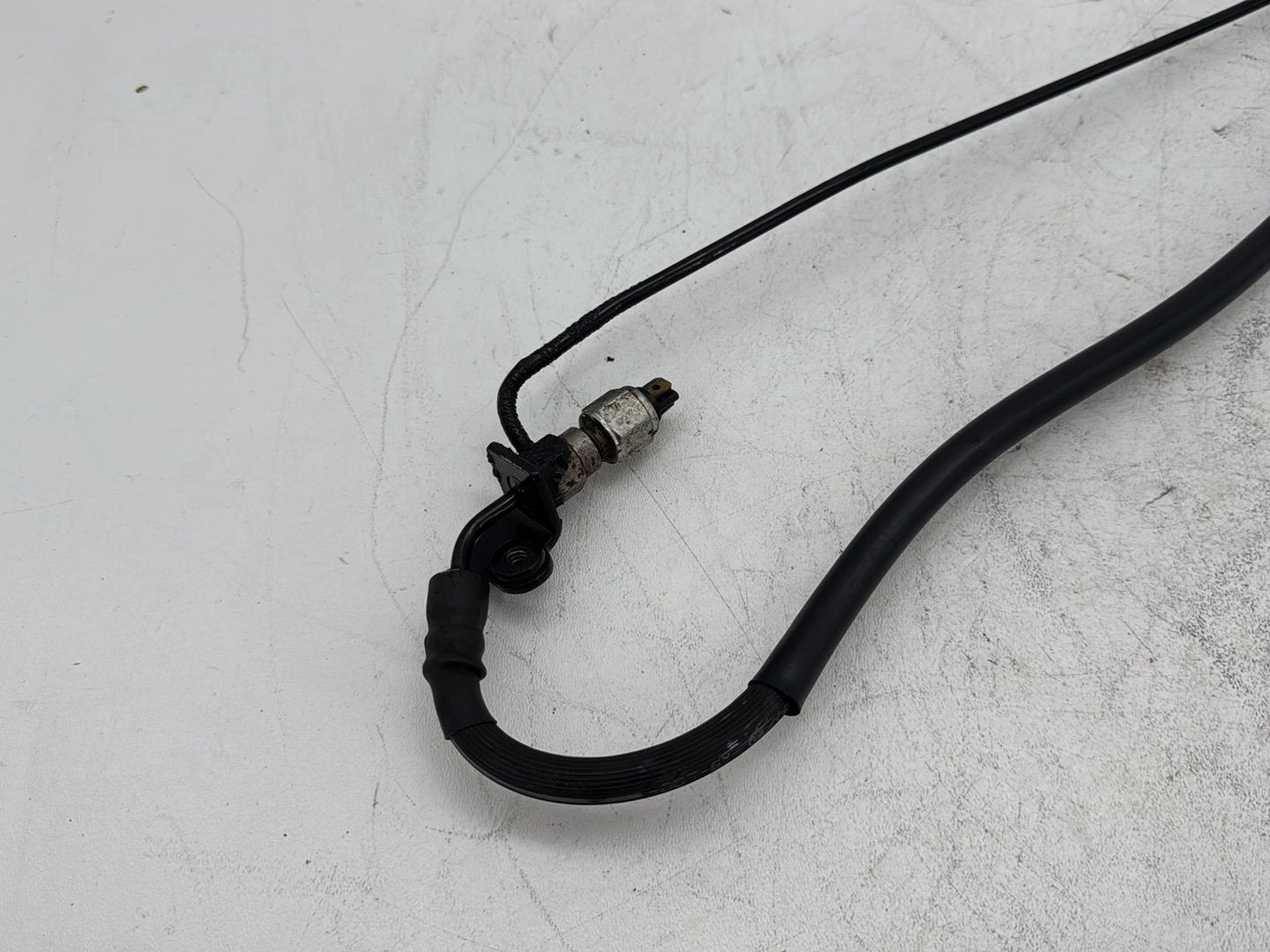 2006 Harley Street Glide Touring FLHXI OEM Rear Brake Hose Line Pipe