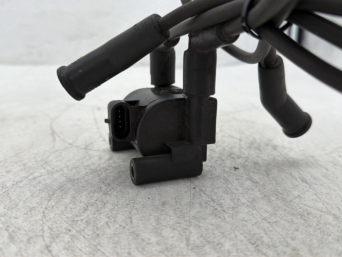 09 Harley Electra Glide Touring Ultra FLHTCU OEM Ignition Coil Spark Plugs Cable