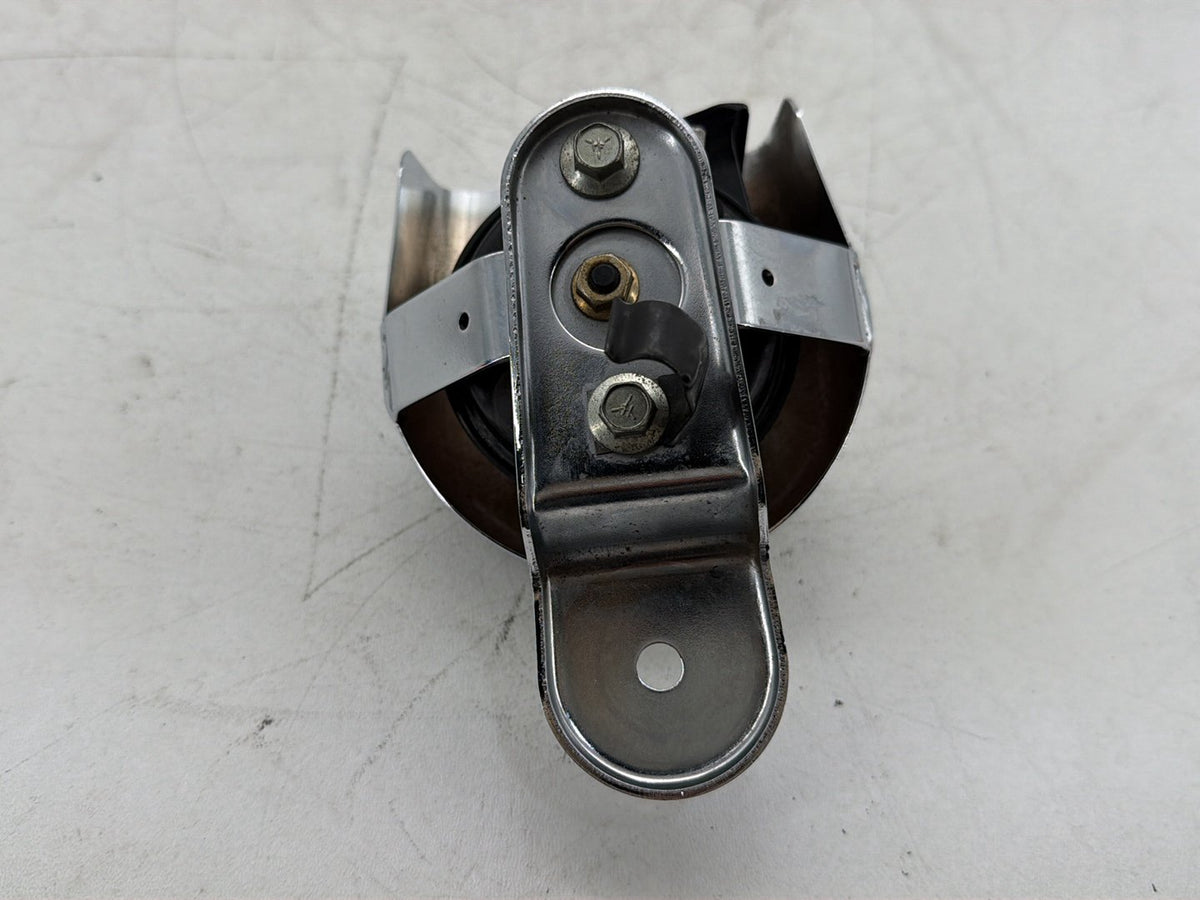 2007 Harley Electra Glide Touring Ultra OEM Horn Signal Klaxon Chrome Cover