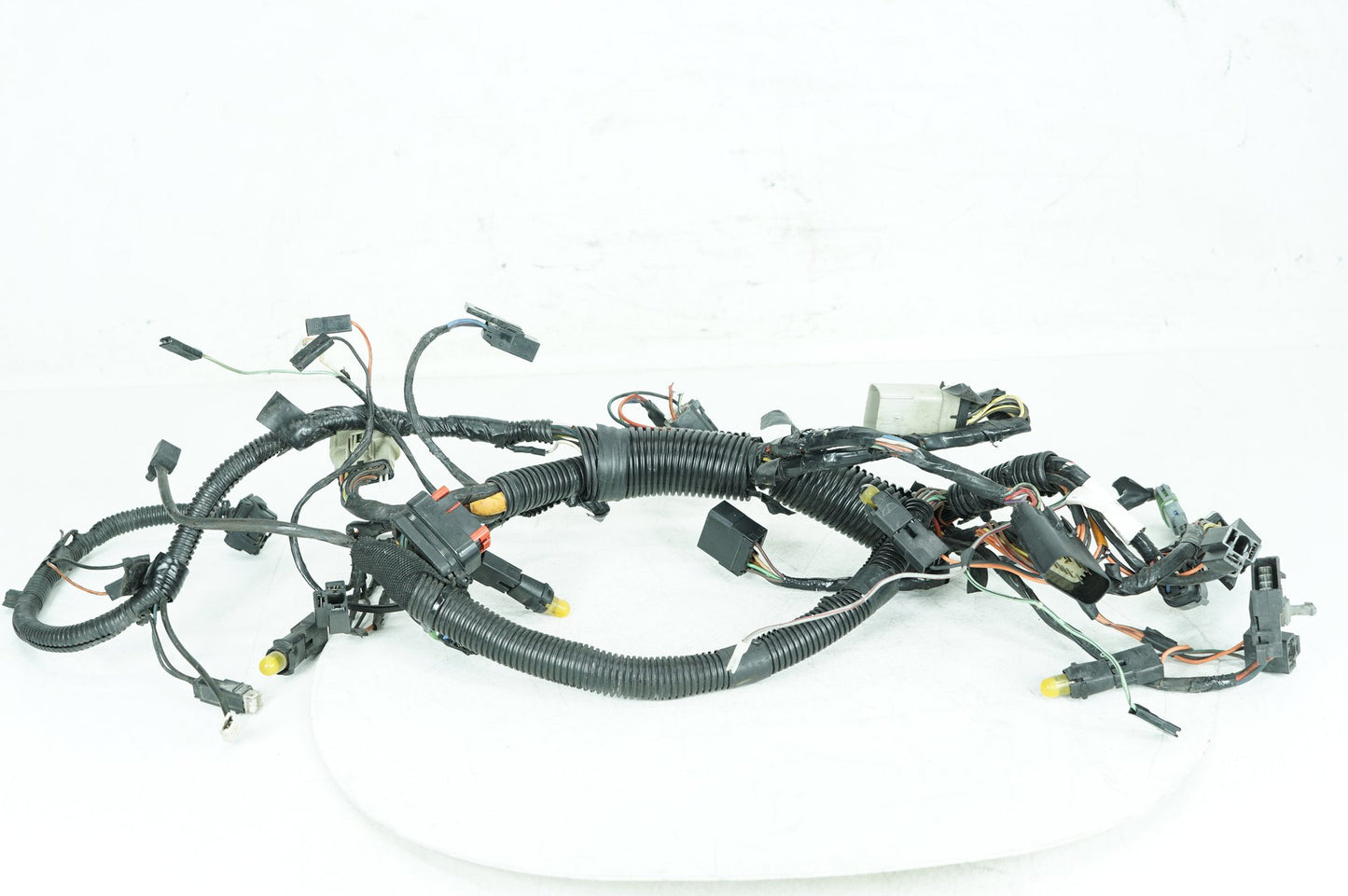2007 - 2012 Harley-Davidson Touring Street Glide Front Sub Wiring Harness Loom Interconnect  	70232-08