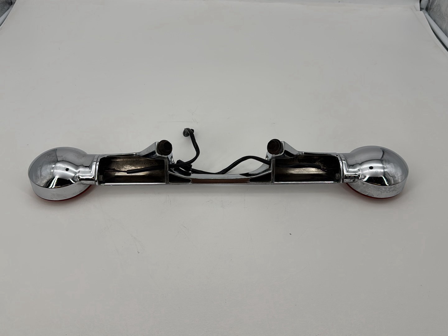 1999 - 2006 Harley-Davidson Touring Electra Glide Classic Rear Left & Right Turn Signals 68510-74C