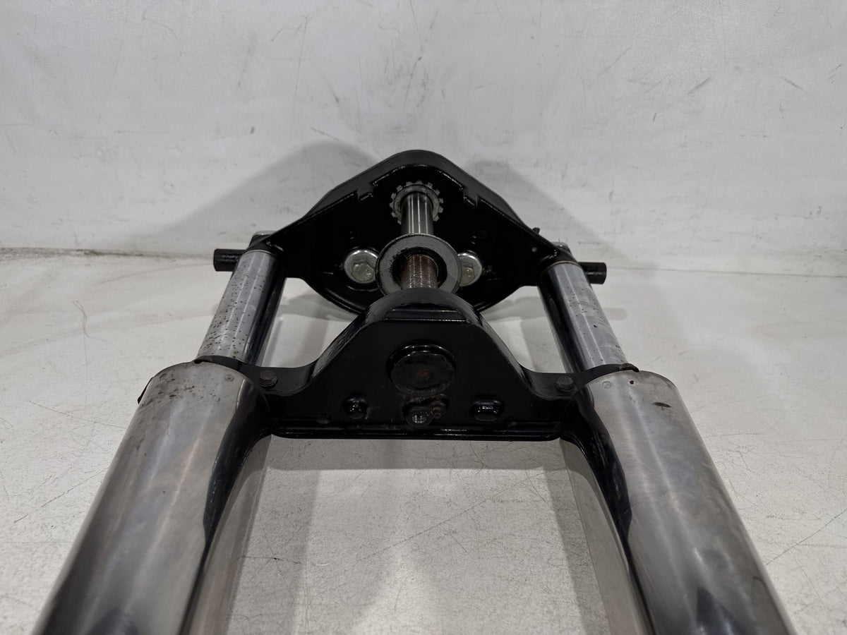 2013 Harley Street Glide Touring Front Triple Tree Set & LH RH Fork Legs Sliders