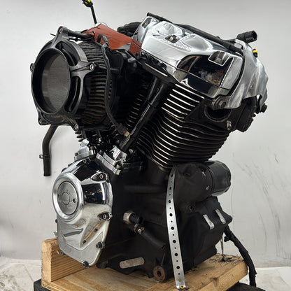 2018 Harley Electra Glide Touring Ultra FLHTCU OEM EFI Milwaukee M8 107 Engine Motor