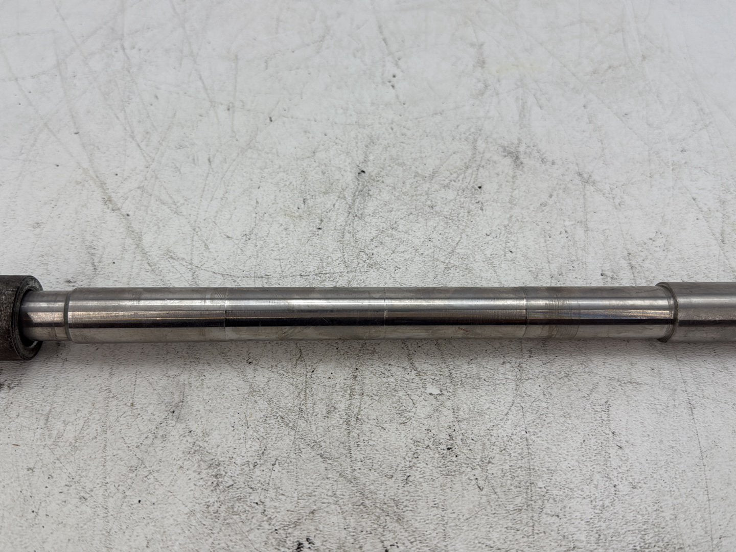 1996 Harley Electra Glide Touring FLHT OEM Front Wheel Axle Bolt Shaft