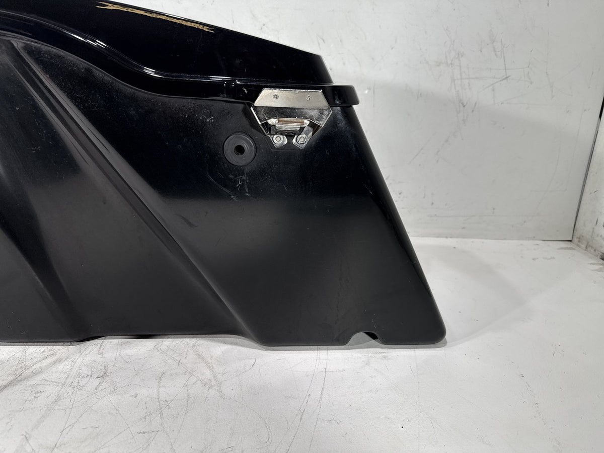 2006 Harley Street Glide Touring FLHX OEM Right 1 Saddlebag Luggage NO Key