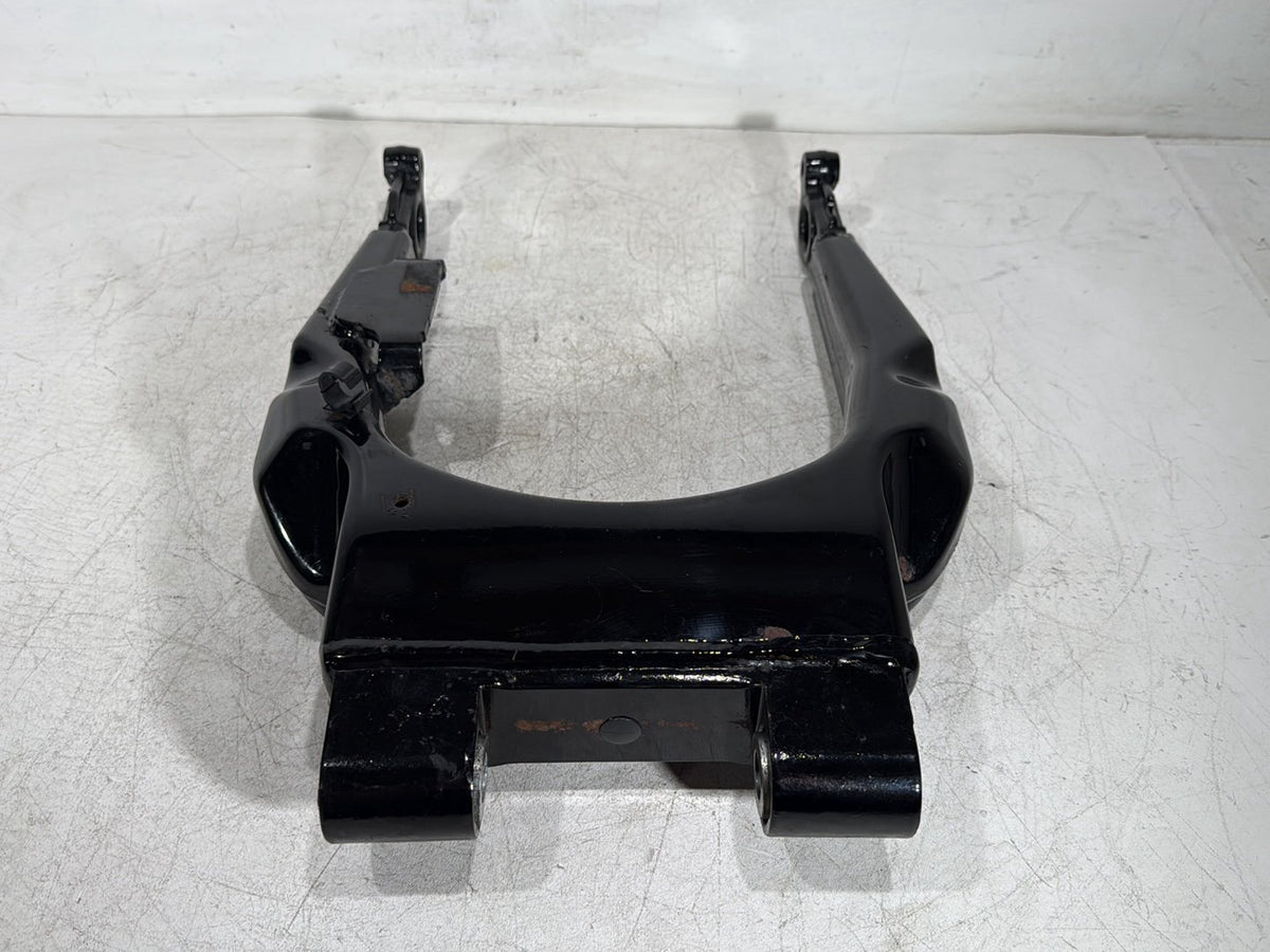2010 Harley Electra Glide Touring Ultra OEM Rear Fork Swingarm Swing Arm