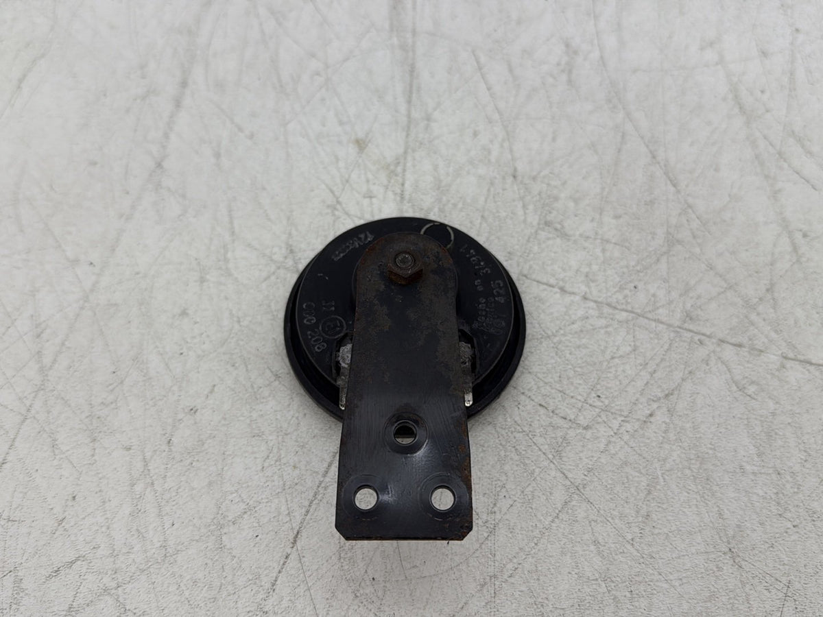 2004 Harley Sportster XL883C 883 Custom OEM Signal Horn Klaxon Beep 69000014