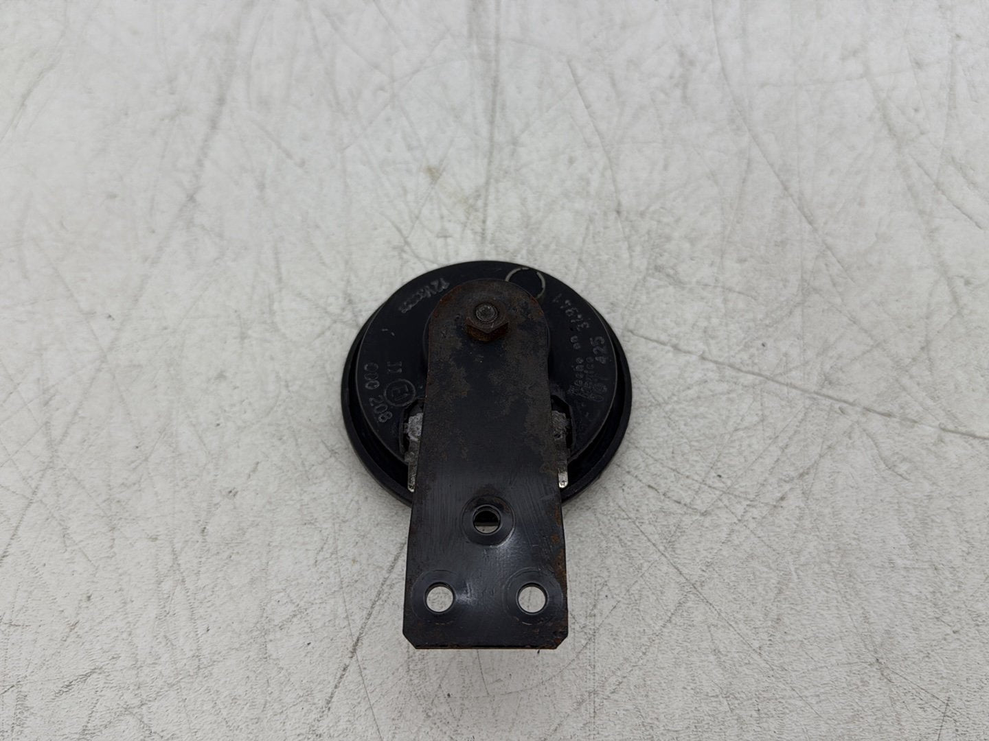 2004 Harley Sportster XL883C 883 Custom OEM Signal Horn Klaxon Beep