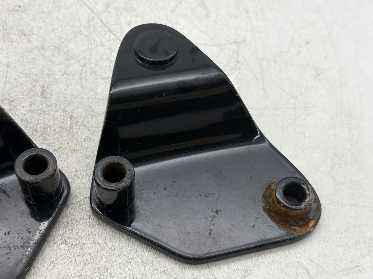 11 Harley Electra Glide Touring Left Right Mounting Bracket Holder Support Base