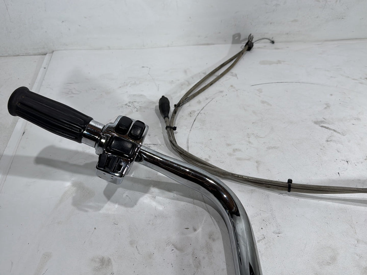 04 Harley Road King Touring Classic OEM Handlebars Left Right Switches Controls