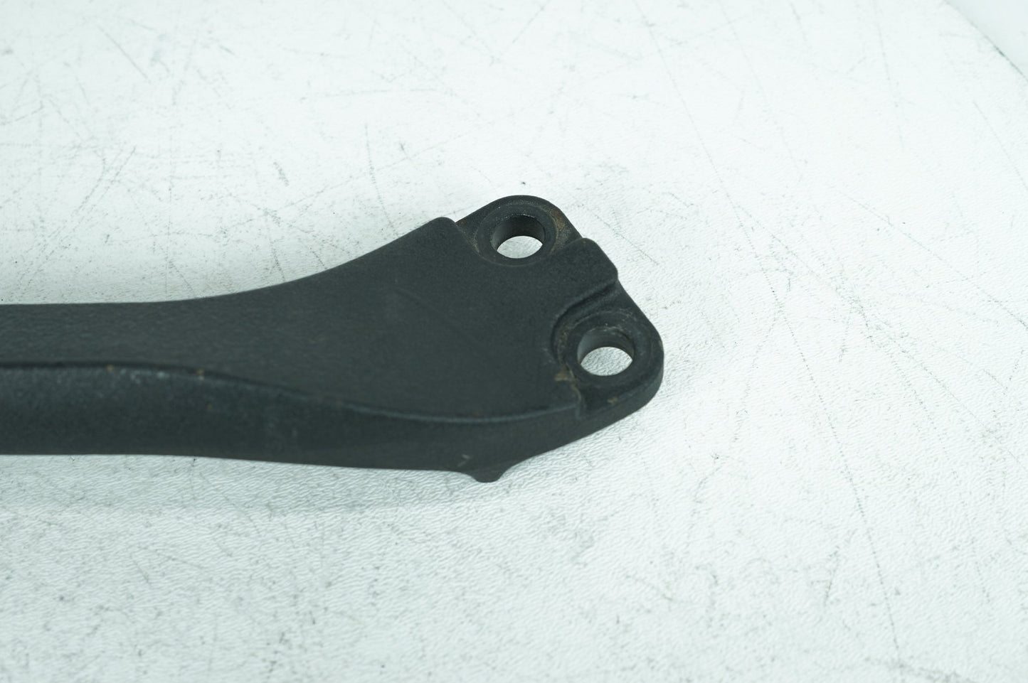2007 - 2017 Harley-Davidson Dyna Super Glide Right Foot Rest Support Bracket Peg 33032-99