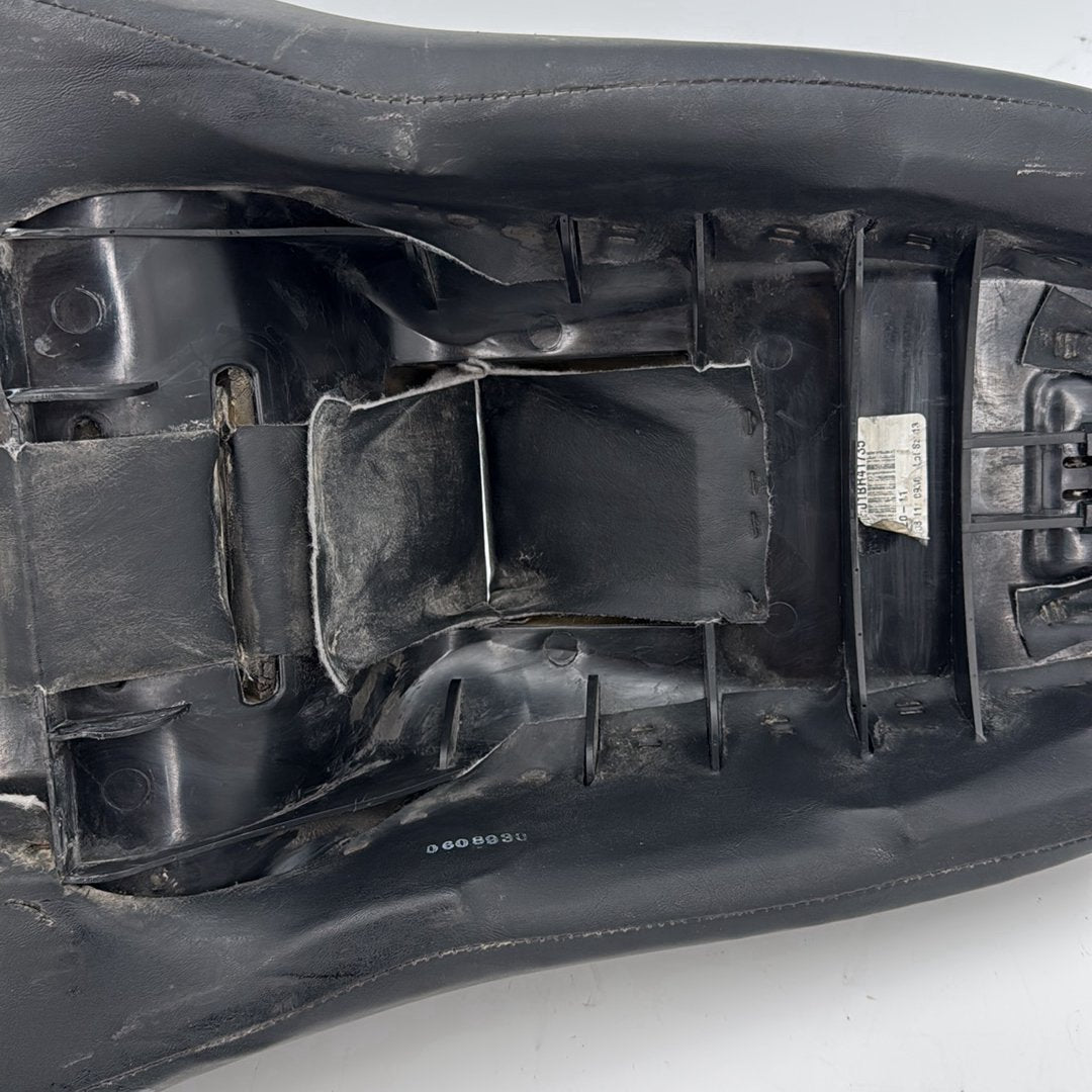 2008 - 2016 Harley-Davidson Touring Street Glide Passenger Rider Driver Seat Saddle 52320-11