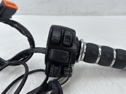 2005 Harley Electra Glide Touring Ultra FLHTCUI OEM Right Engine Start Kill Switches Controls