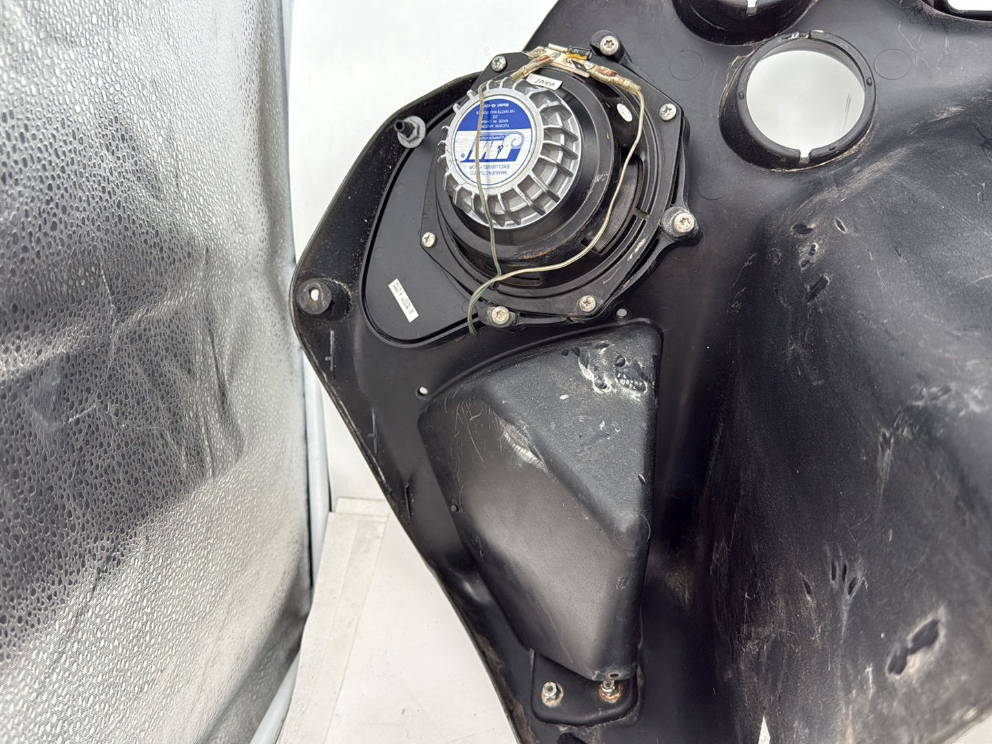 2005 Harley Road Glide Touring FLTRI OEM Front Inner Batwing Fairing Cover