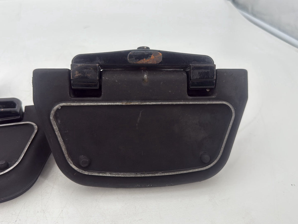 2005 Harley Touring Road King Classic Left Right Passenger Floorboard Foot Rest