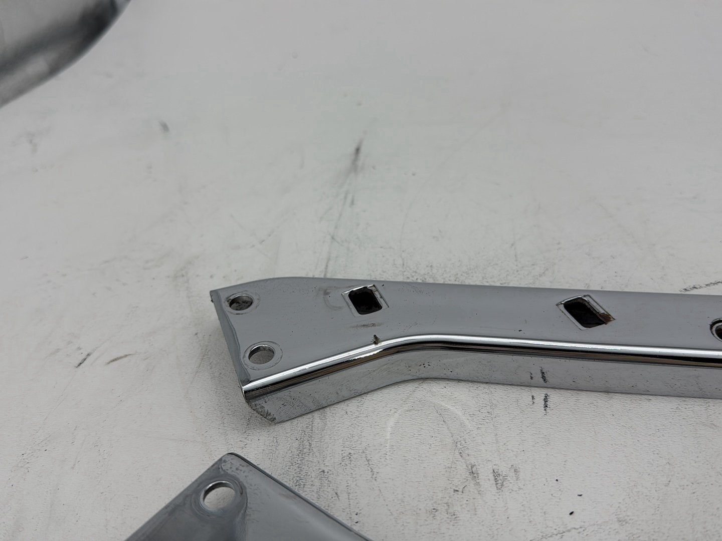 2003 Harley Electra Glide Touring Ultra FLHTCUI OEM Left Right Saddlebag Fender Struts Brackets