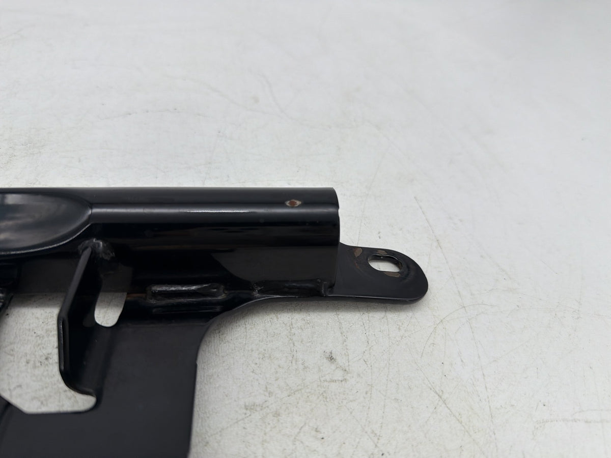 2006 Harley Softail Deuce FXSTDI OEM Seat Bracket Mount Support Mounting