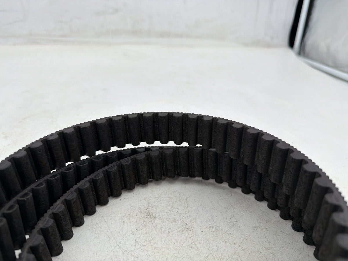 2001 Harley Softail Deuce FXSTD OEM Rear Drive Belt 40307-00B 135T 1-1/8"
