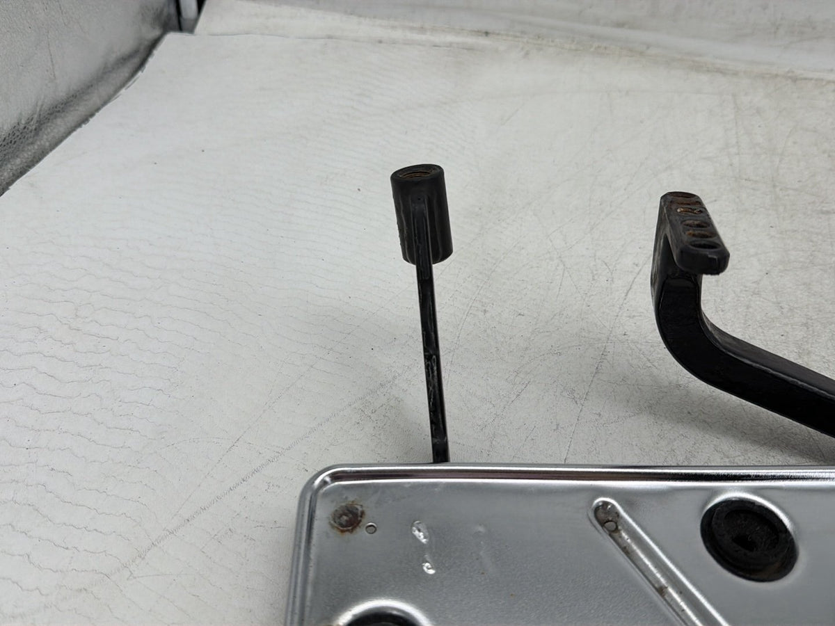 2006 Harley Electra Glide Touring Ultra FLHTCUI OEM Left Right Driver & Pass Floorboard Foot Rest