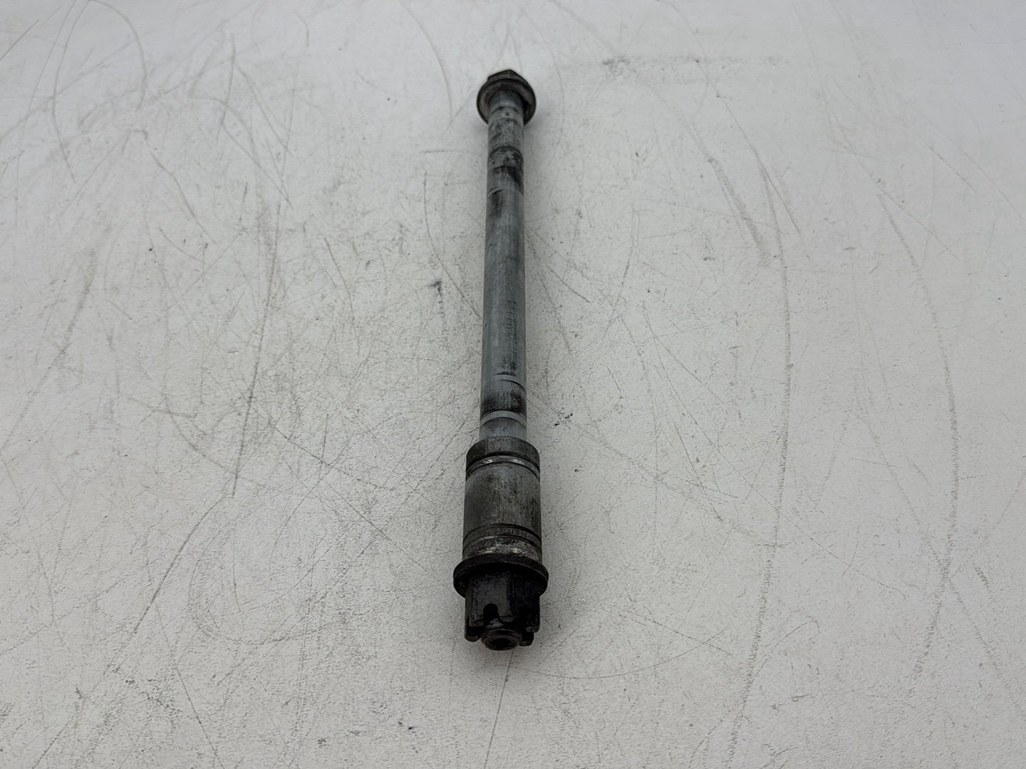 2000 Harley Touring FLHTCUI Electra Glide Ultra OEM Rear Wheel Axle Bolt Shaft