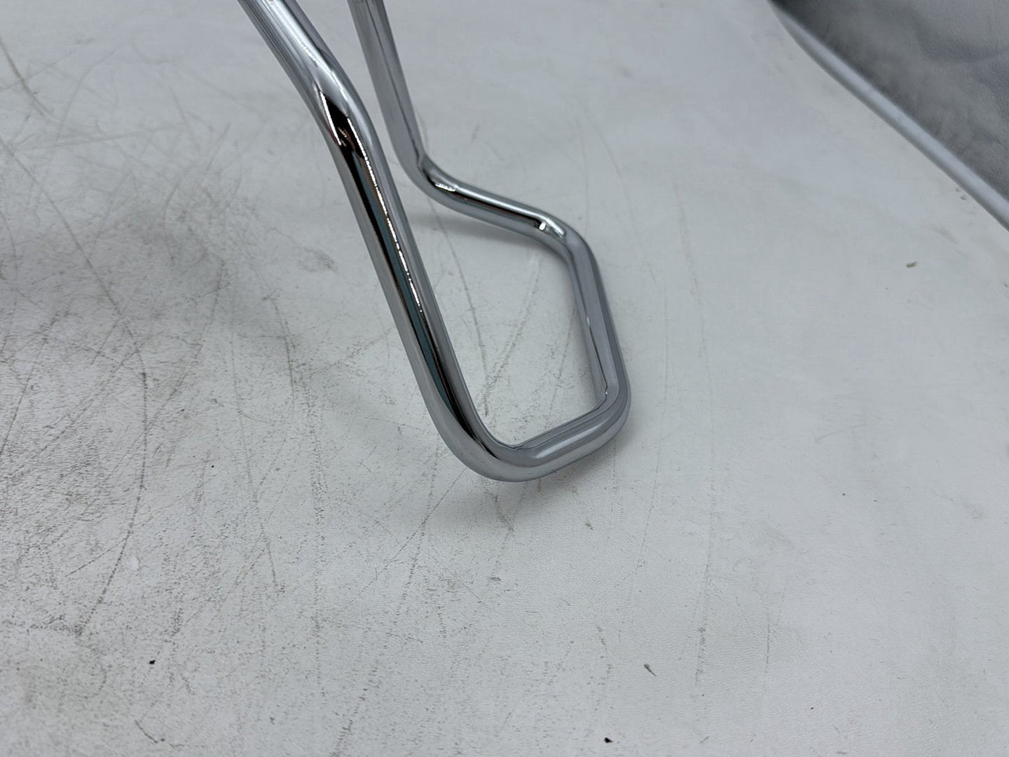 2005 Harley Electra Glide Touring Ultra FLHTCUI OEM Rear Passenger Handrail Grab Bar Hand Rail