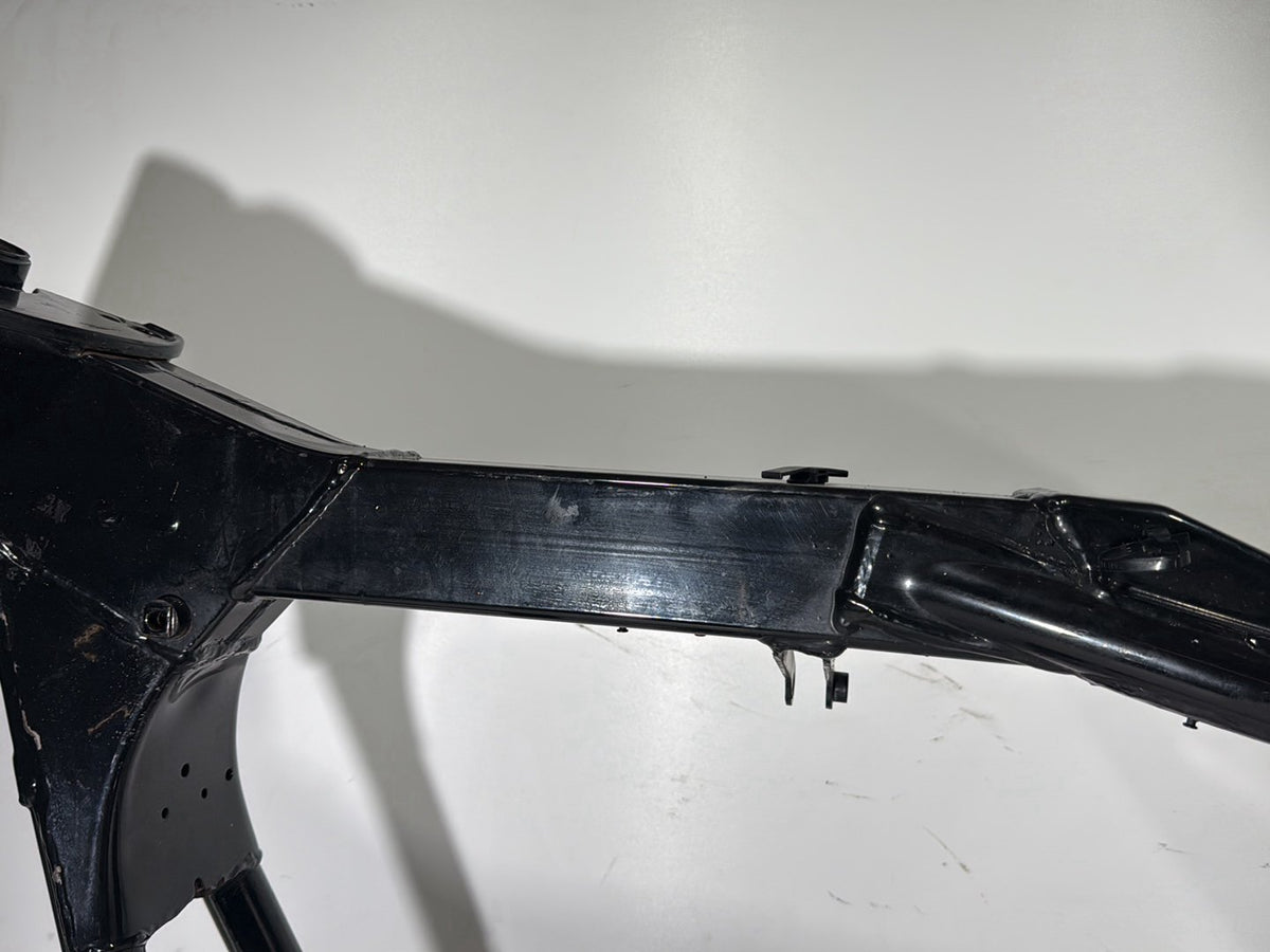 2002 Harley Touring Screamin Eagle Road King OEM Body Main Frame Chassis CLN CLR