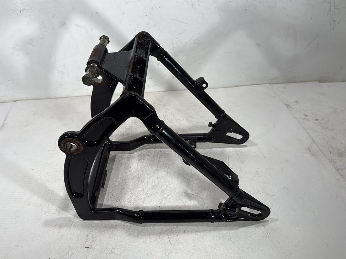 2004 Harley Heritage Softail Classic FLSTCI OEM Rear Fork Swingarm Swing Arm