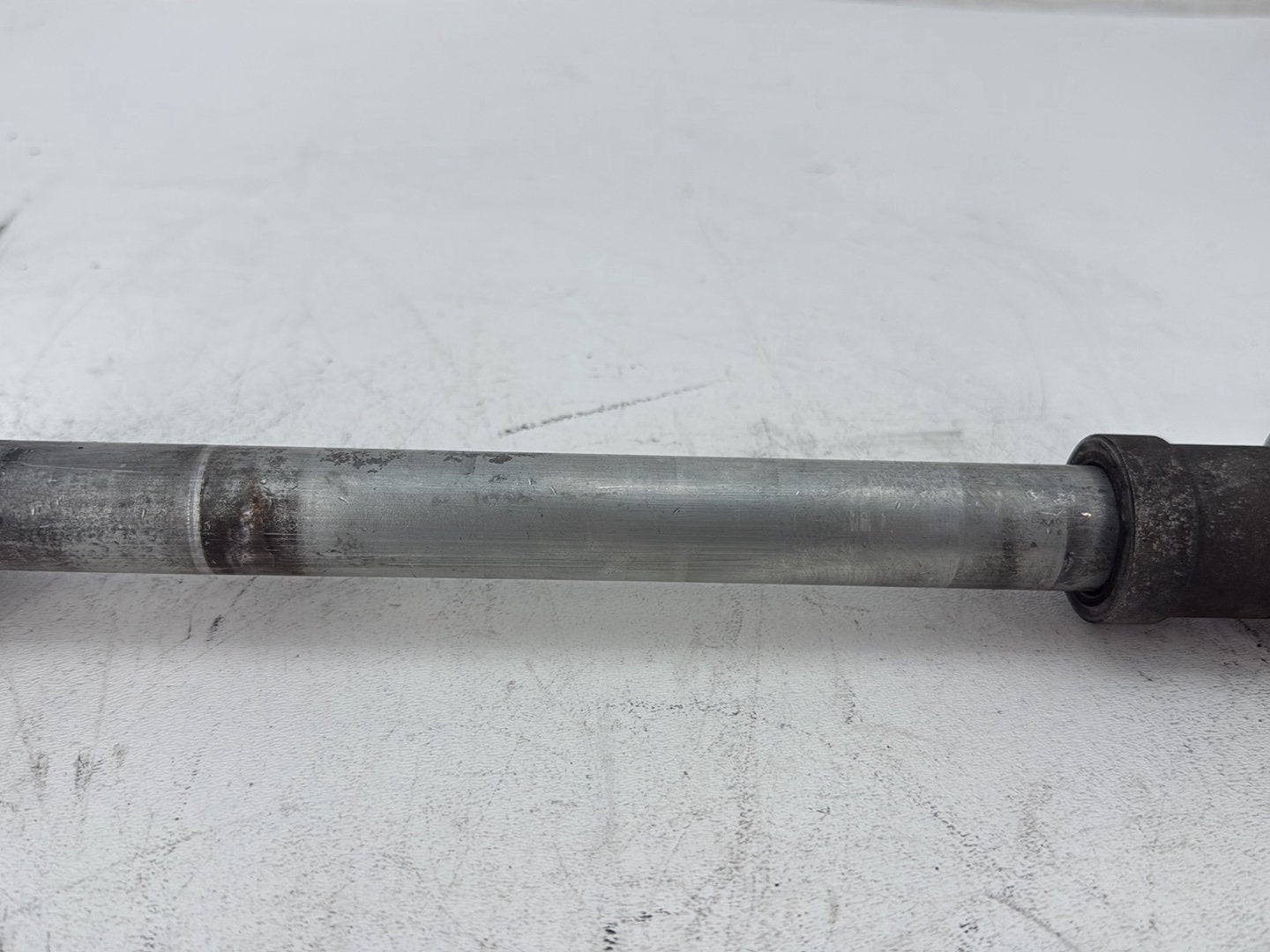2003 Harley Electra Glide Touring Ultra FLHTCUI OEM Rear Wheel Axle Bolt Shaft