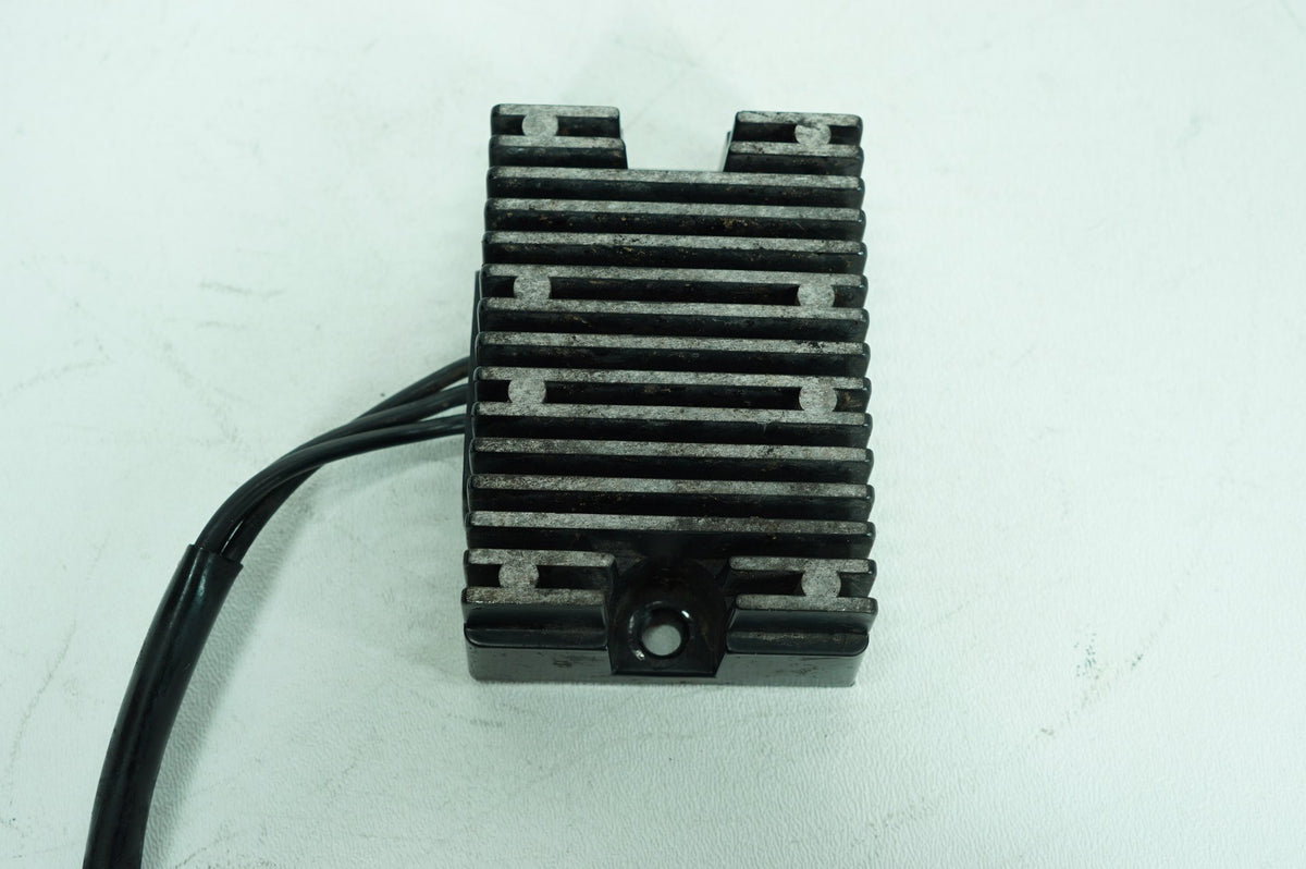 2003 Harley Sportster XL1200 C Custom OEM Voltage Regulator Rectifier