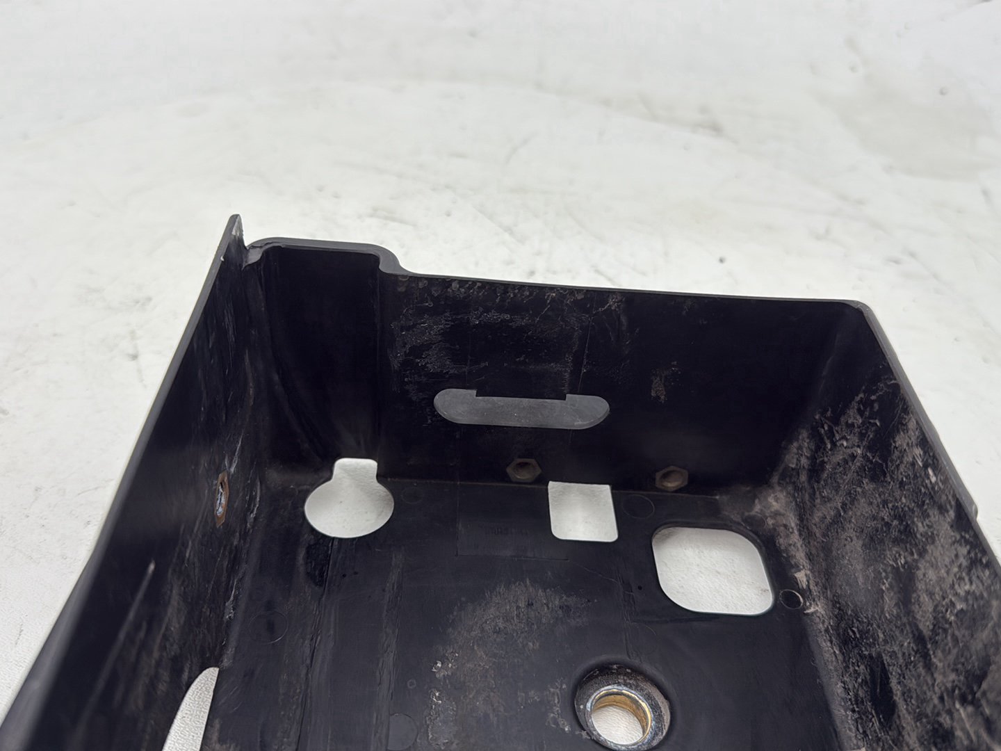 2006 Harley Dyna Super Glide Custom FXDCI OEM Battery Tray Bracket Holder Carrier