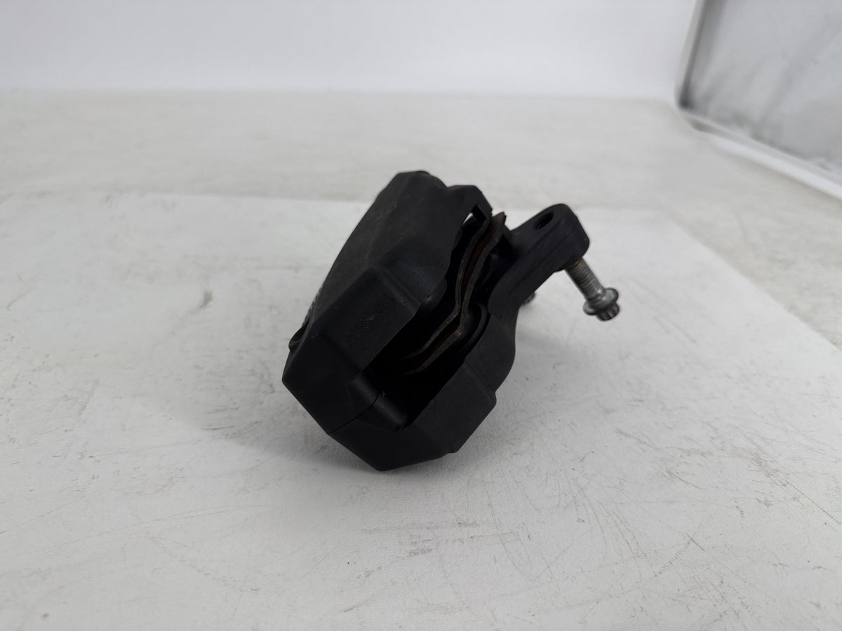 2013 Harley Street Glide Touring FLHX OEM Front Left 1 Brake Caliper
