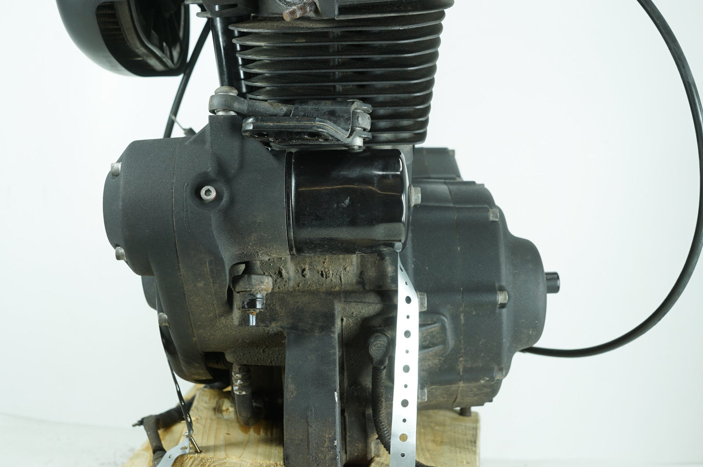 2004 - 2022 Harley-Davidson Sportster Iron 883 EFI 883 Engine Motor Transmission 19519-13B
