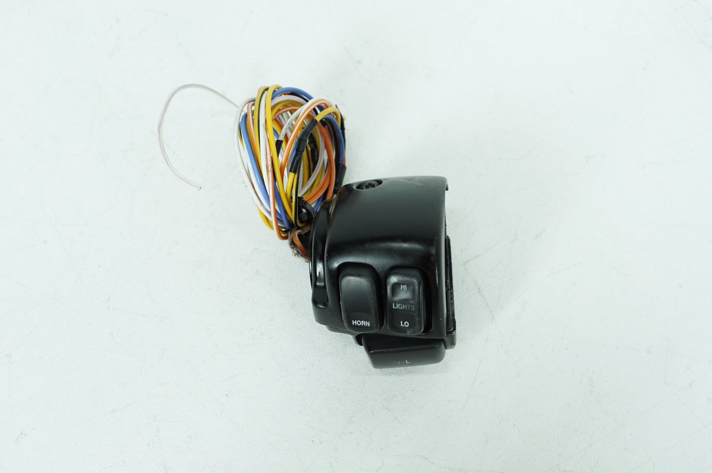 1999 - 2007 Harley-Davidson Dyna Wide Glide Left Turn Signal Headlight Switches Controls 71682-06A