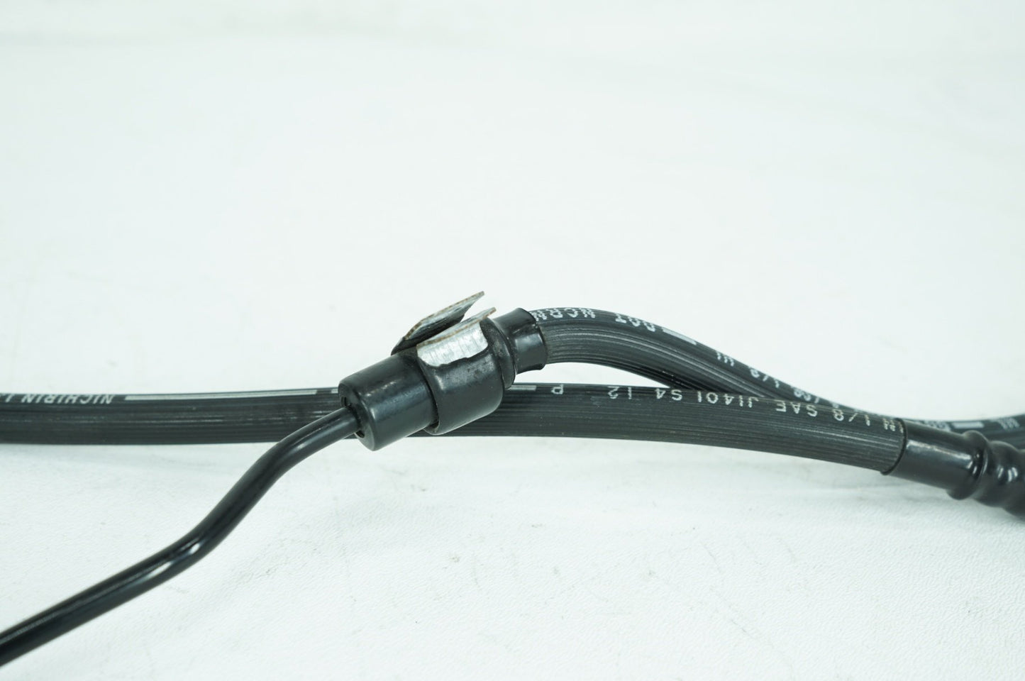 2004 - 2013 Harley-Davidson Sportster Low Front Brake Hose Line Pipe 46411-05C
