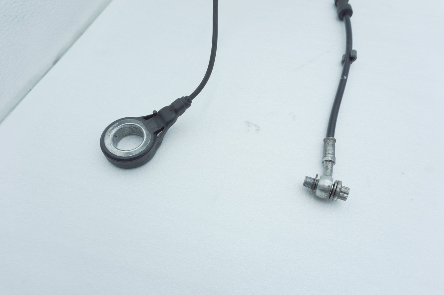 2008 - 2016 Harley-Davidson Dyna Wide Glide Front Wheel ABS Speed Sensor 40682-12