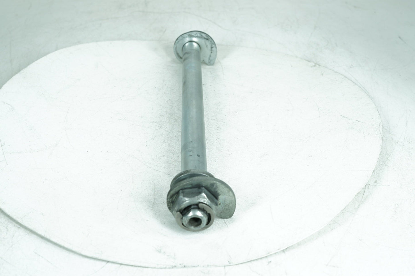2008 - 2016 Harley-Davidson Touring Electra Glide Ultra Rear Wheel Axle Bolt Shaft 	43000002