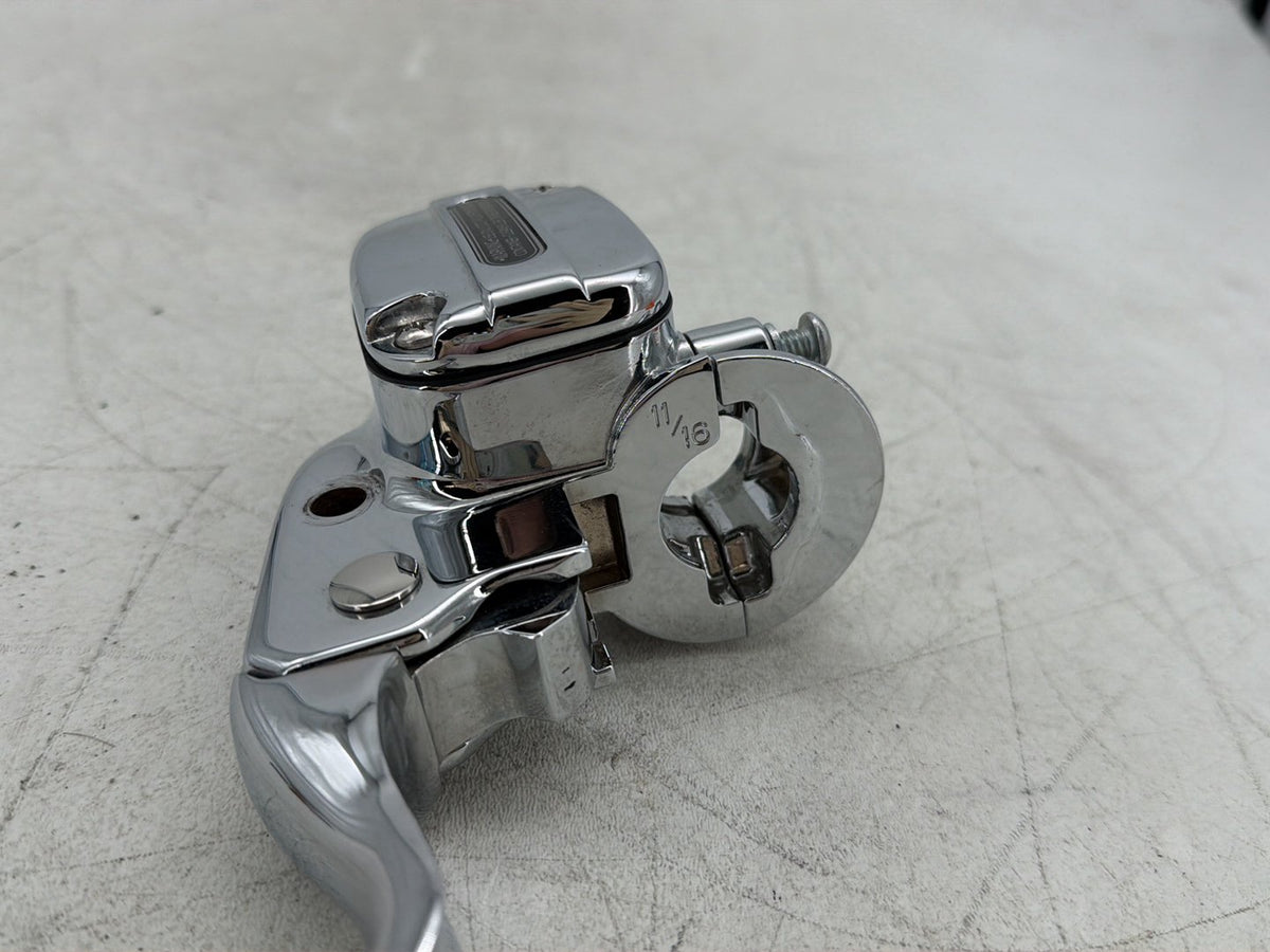 13 Harley Electra Glide Touring CVO Front Left Hand Clutch Lever Master Cylinder