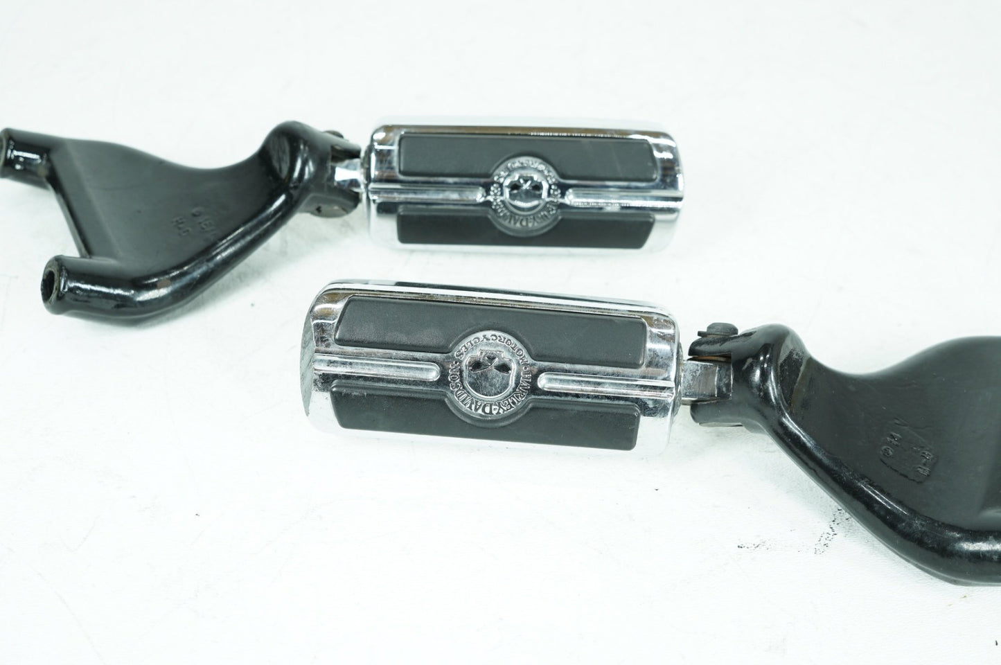 2004 - 2013 Harley-Davidson Sportster Custom Passenger Left & Right Foot Pegs 49314-04