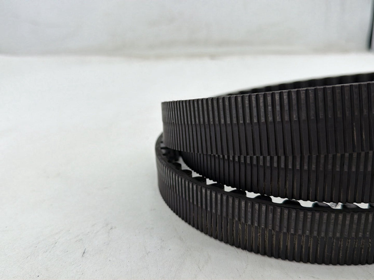 2004 Harley Heritage Softail Classic OEM Rear Drive Belt 40307-00B 135T 1-1/8"