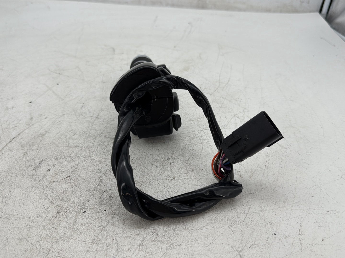 2009 Harley Street Glide Touring OEM Right Engine Start Kill Switches Controls