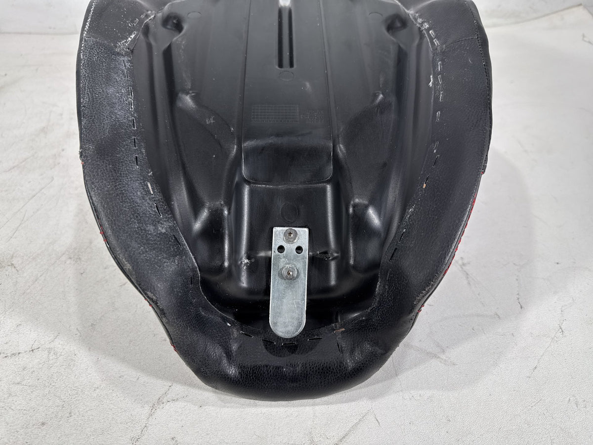 2016 Harley Dyna Fat Bob FXDF 103 OEM Passenger Rider Driver Seat Saddle