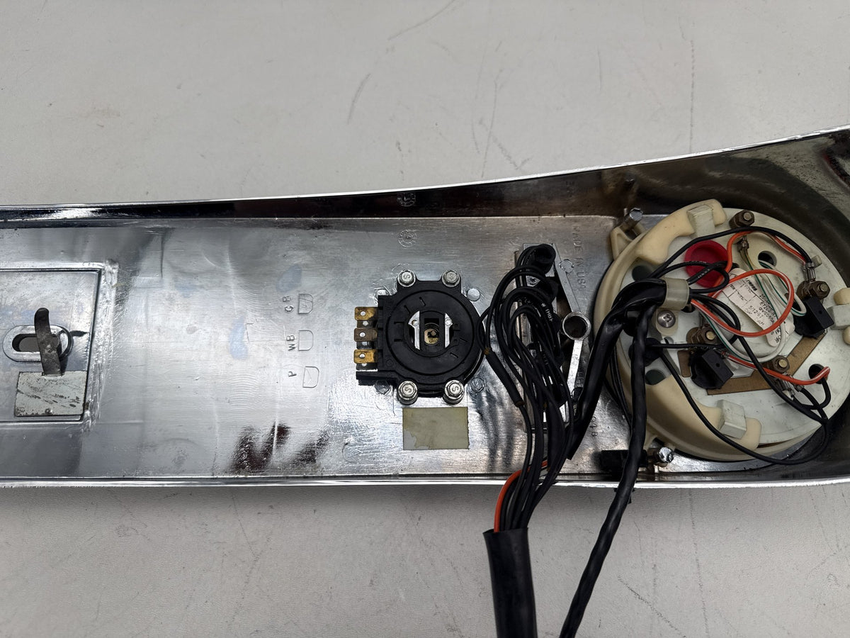 1997 Harley Road King Touring OEM Fuel Tank Dash Console Speedometer NOKey 28K