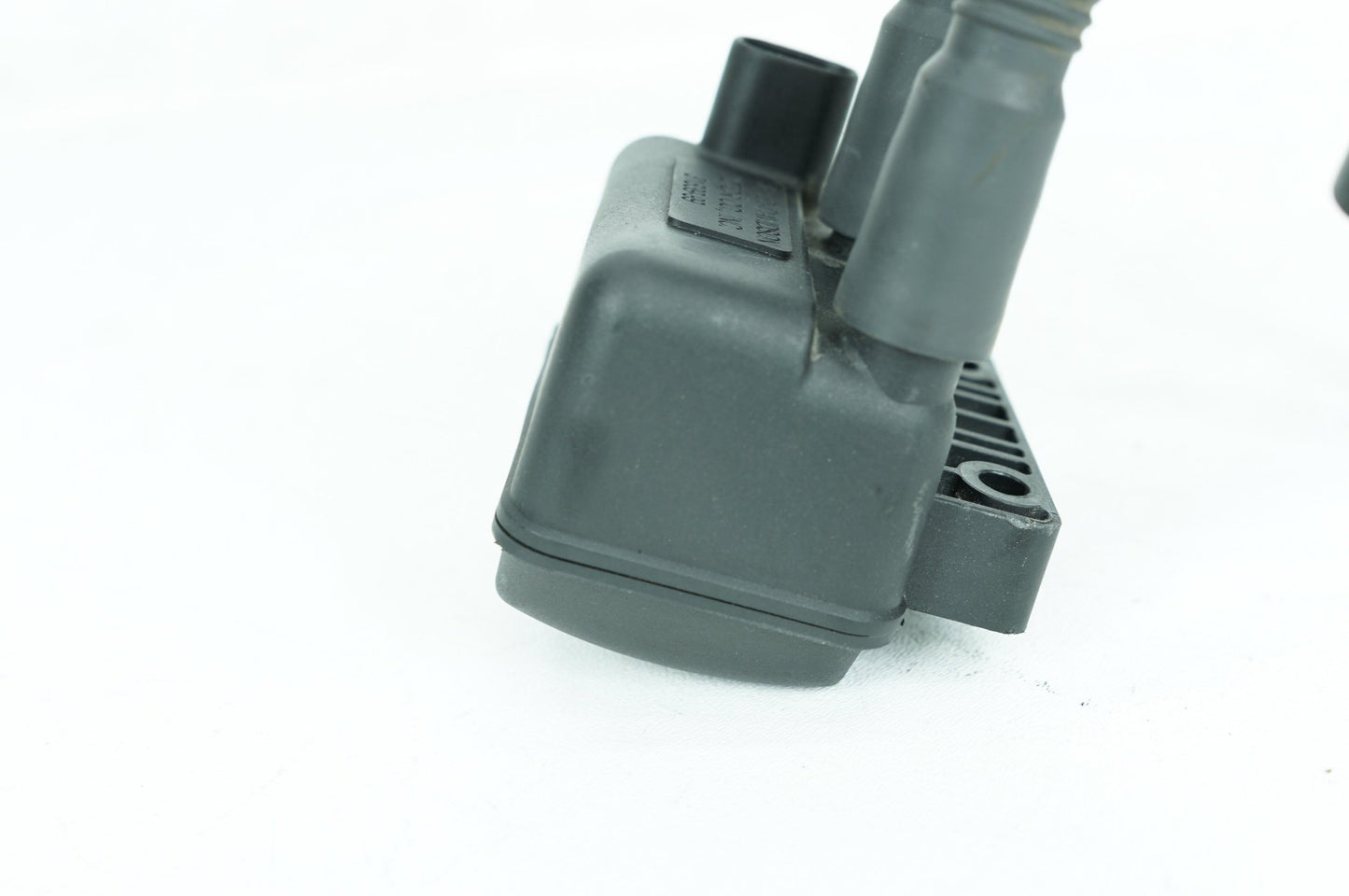 1999 - 2006 Harley-Davidson Touring Electra Glide Ultra Ignition Coil Spark Plugs Cable 31639-99