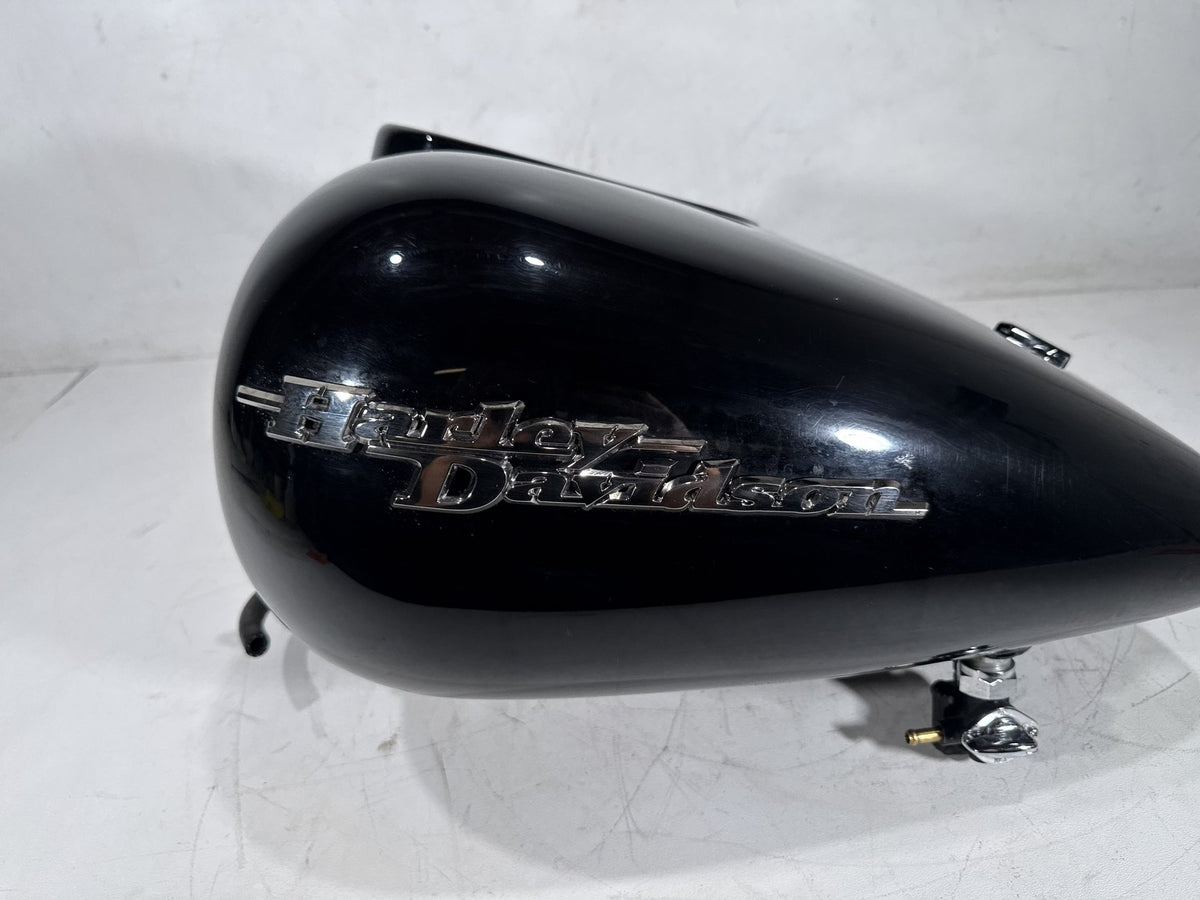 2006 Harley Street Glide Touring FLHX OEM Fuel Gas Tank Gasoline Reservoir