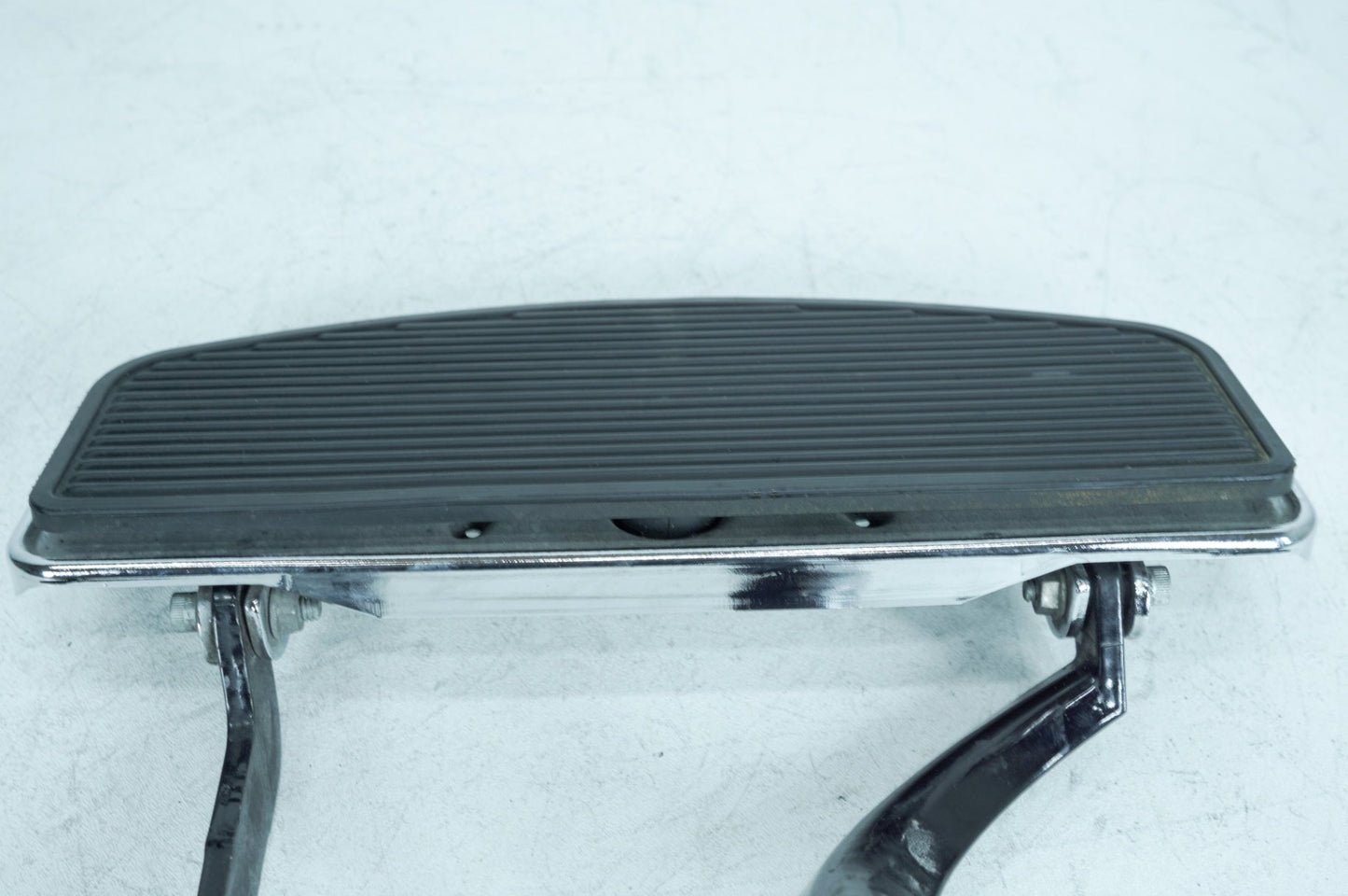 2007 - 2011 Harley-Davidson Touring Electra Ultra Right Driver 1 Floorboard Foot Rest 50614-06